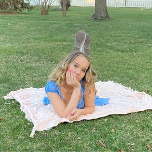 Meet your Posher, Makayla